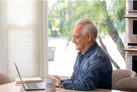 OlderAdult_at_CompSmall